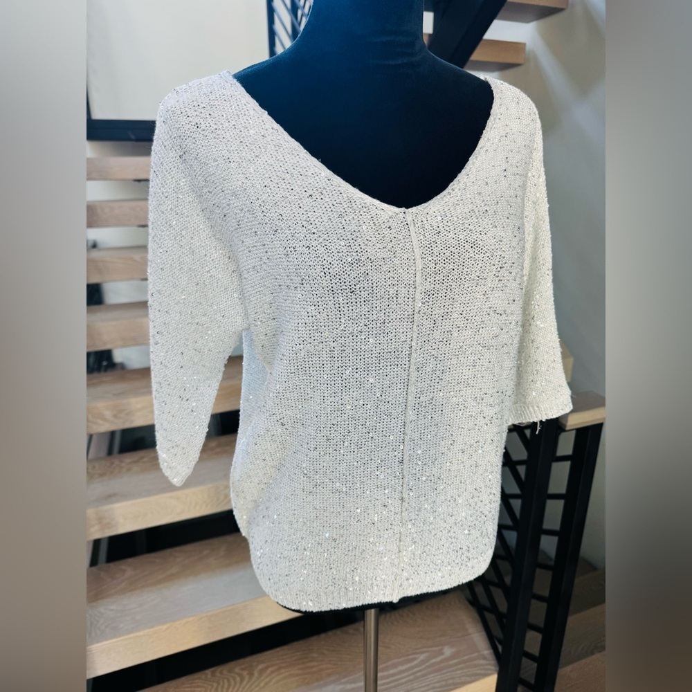 New Halston Heritage Sparkling White V-Neck Sweater size S - Picture 2 of 4